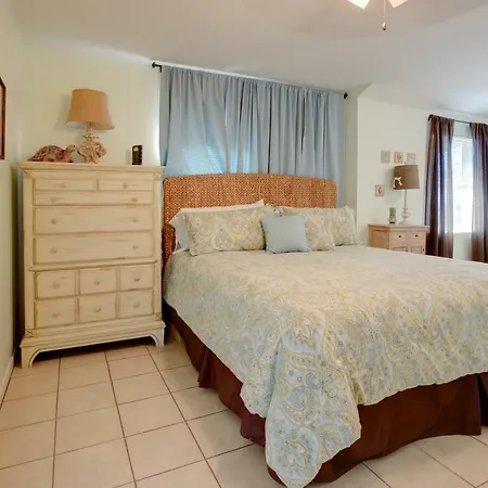 Villa Mesquite House